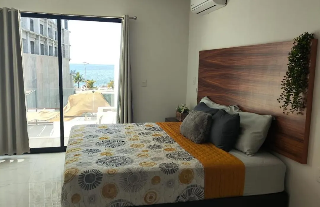 Pent-house a media cuadra del malecón, Hookipa Tower!-1